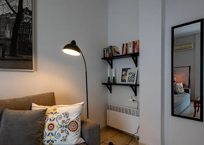 Seaside Escape * 칼라마타