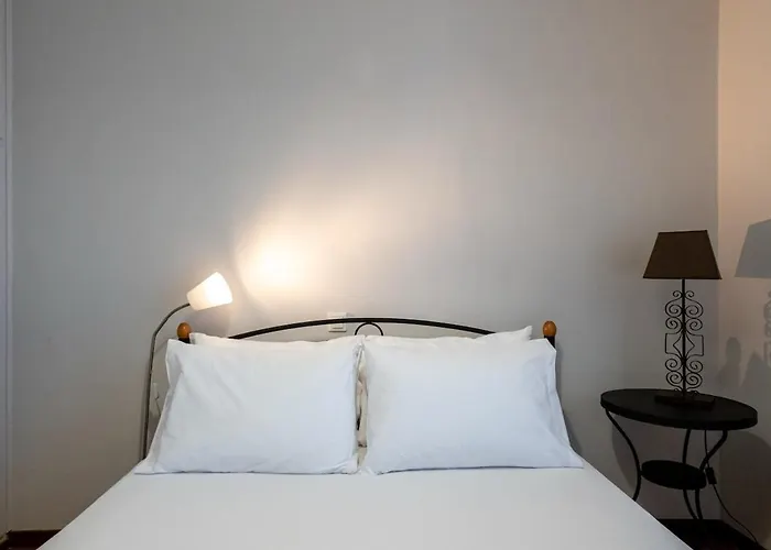 Seaside Escape * 칼라마타