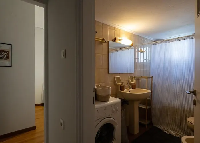 Seaside Escape 칼라마타